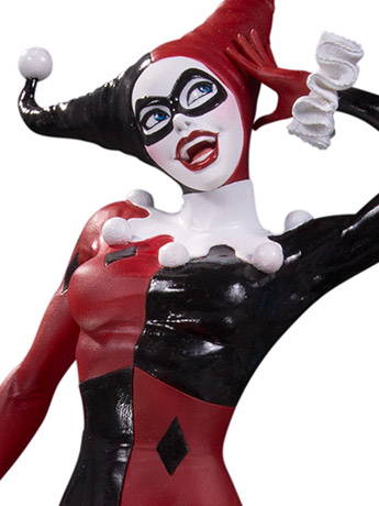 Cover Girls of the DC Universe Harley Quinn Statue (Joelle Jones) Gallery Image 2