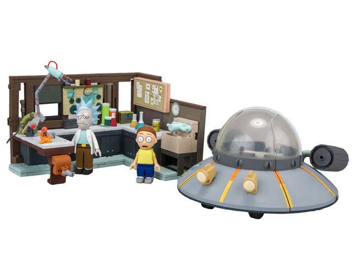 Rick and Morty Spaceship and Garage Large Construction Set Gallery Image 1