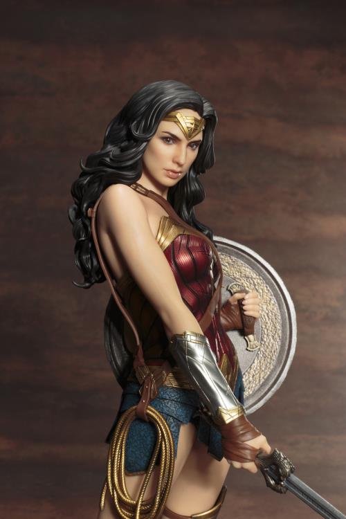 Wonder Woman ArtFX Wonder Woman Statue Gallery Image 8