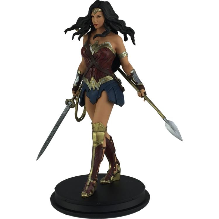 Wonder Woman Statue PX Previews Exclusive Gallery Image 4