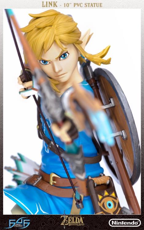 The Legend of Zelda: Breath of the Wild Link Statue Standard Edition Gallery Image 8