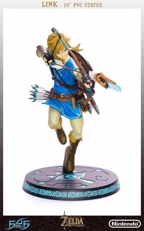 The Legend of Zelda: Breath of the Wild Link Statue Standard Edition Gallery Image 4
