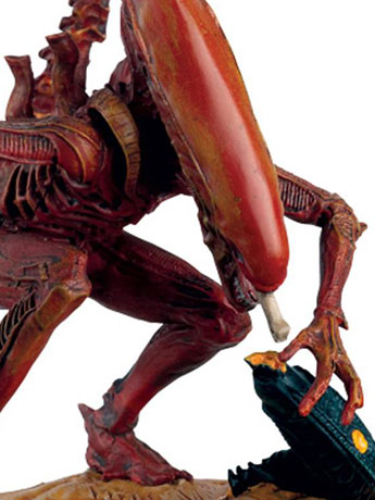 Alien & Predator Figurine Collection #15 Red Xenomorph Gallery Image 2