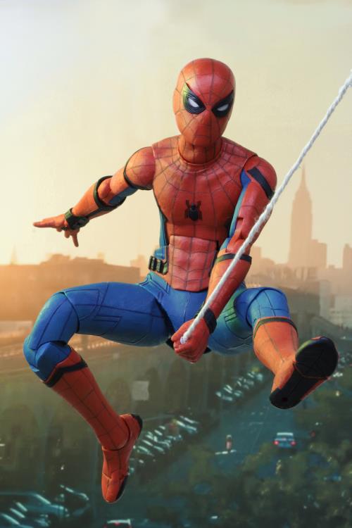 Spider-Man: Homecoming Spider-Man 1/4 Scale Figure Gallery Image 5