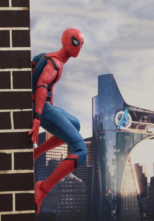 Spider-Man: Homecoming Spider-Man 1/4 Scale Figure Gallery Image 8