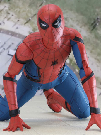 Spider-Man: Homecoming Spider-Man 1/4 Scale Figure Gallery Image 2