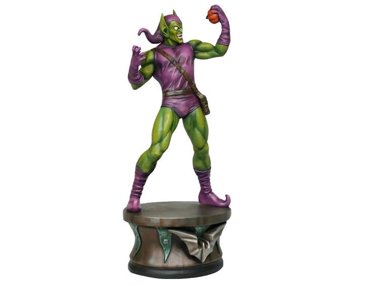 Green Goblin 13.5" Museum Statue Gallery Image 1