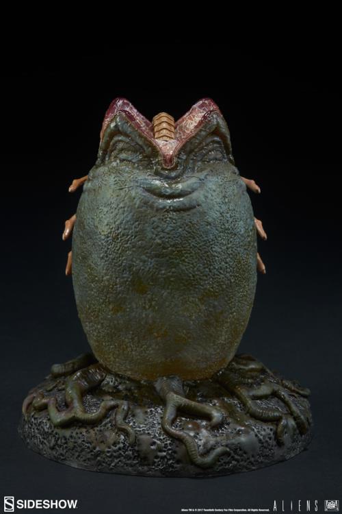 Alien Egg Statue Gallery Image 8