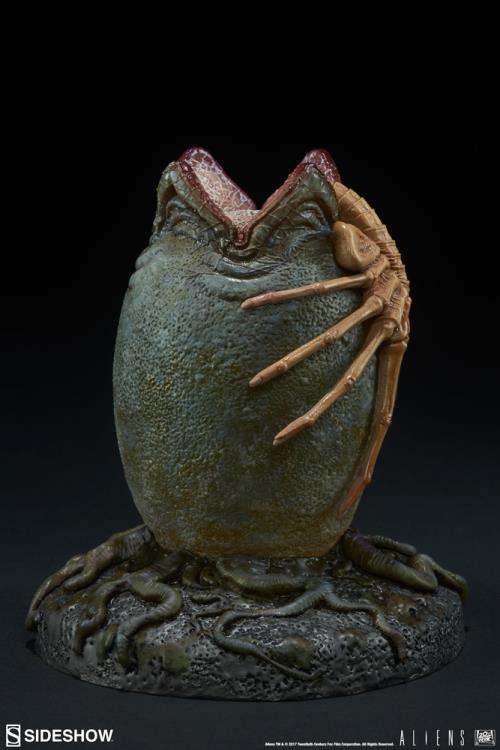 Alien Egg Statue Gallery Image 6