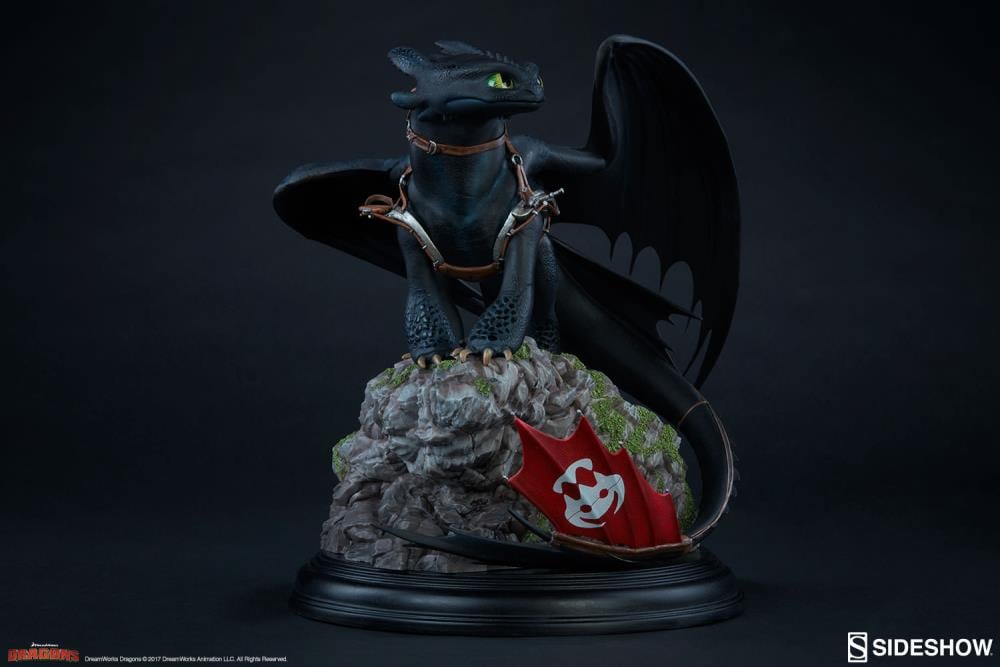 How to Train Your Dragon 2 Toothless Statue Gallery Image 6