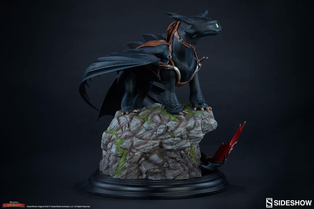 How to Train Your Dragon 2 Toothless Statue Gallery Image 5