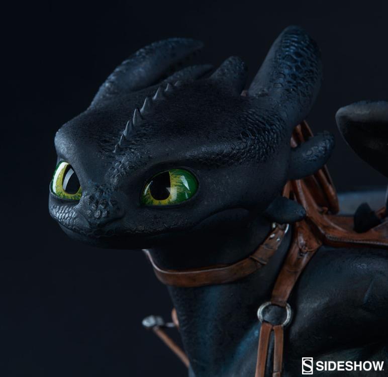 How to Train Your Dragon 2 Toothless Statue Gallery Image 7