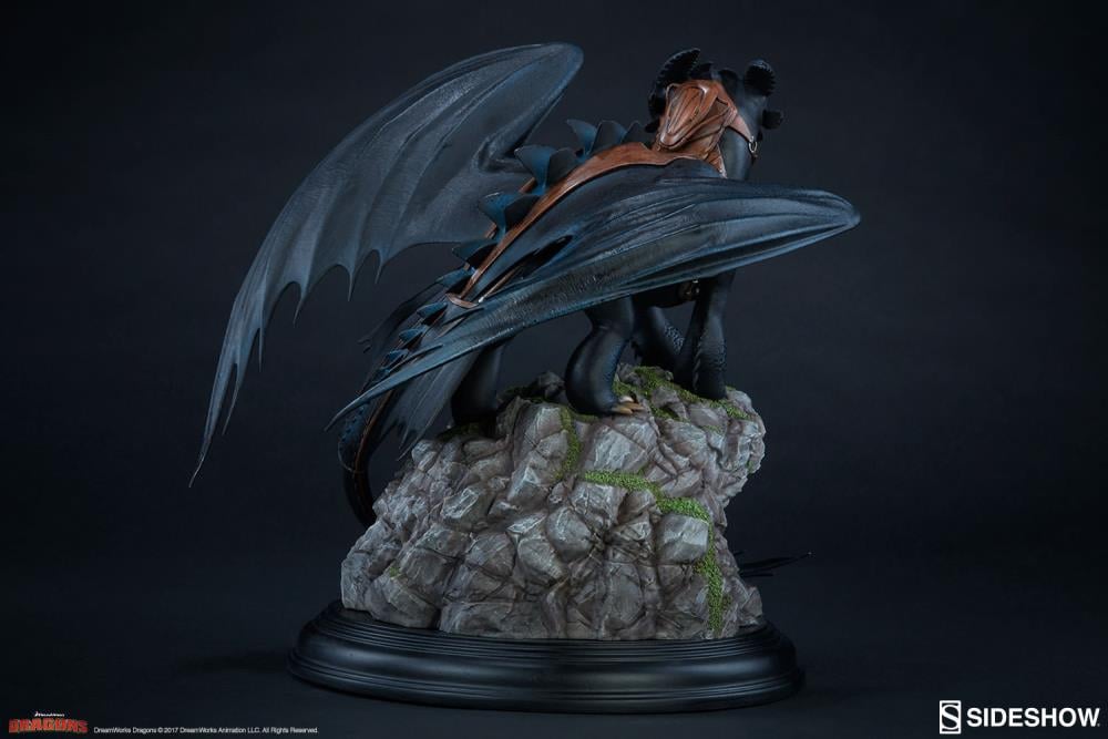How to Train Your Dragon 2 Toothless Statue Gallery Image 4