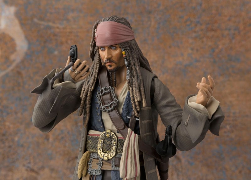 Pirates of the Caribbean: Dead Men Tell No Tales S.H.Figuarts Jack Sparrow Gallery Image 9