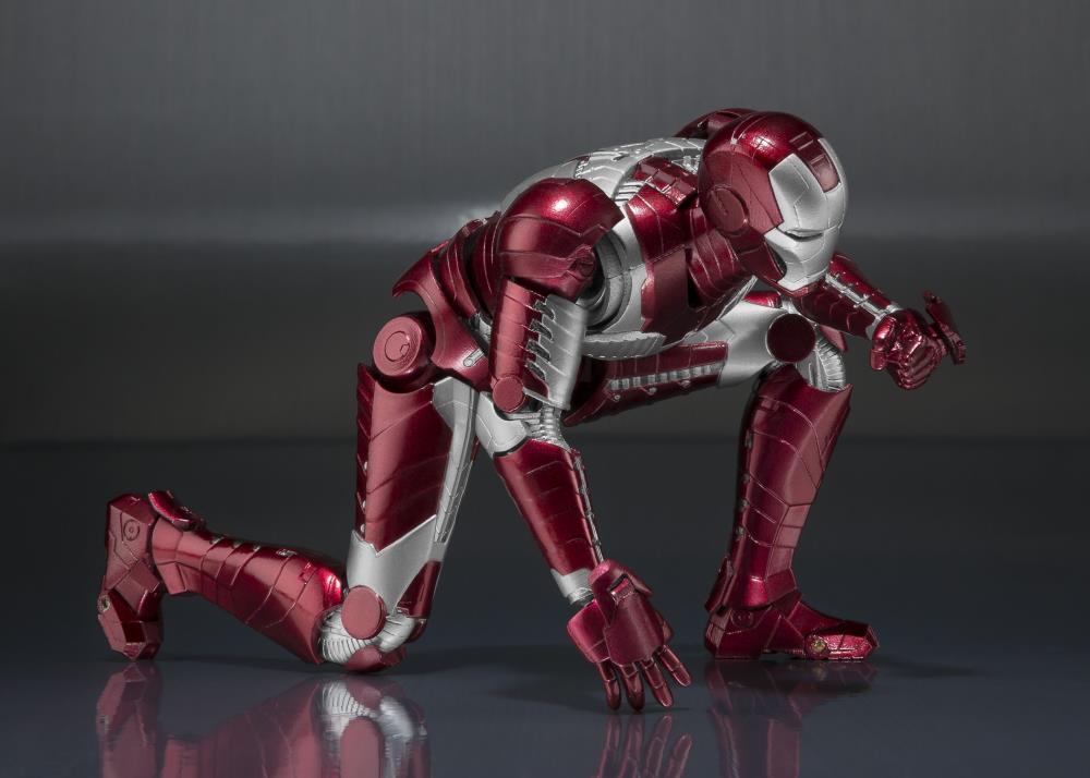 Iron Man 2 S.H.Figuarts Iron Man Mark V & Hall of Armor Set Gallery Image 6