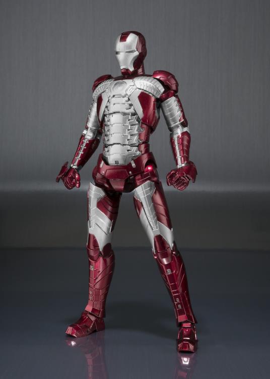 Iron Man 2 S.H.Figuarts Iron Man Mark V & Hall of Armor Set Gallery Image 3