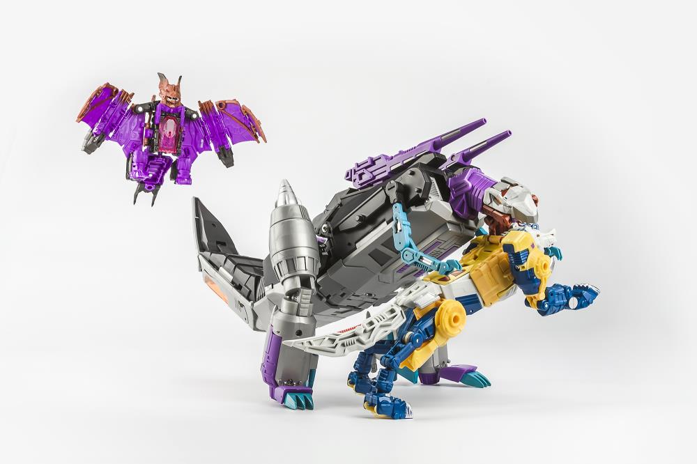 E.A.V.I. Metal Phase 10-A Kingzilla & Komodus Gallery Image 8
