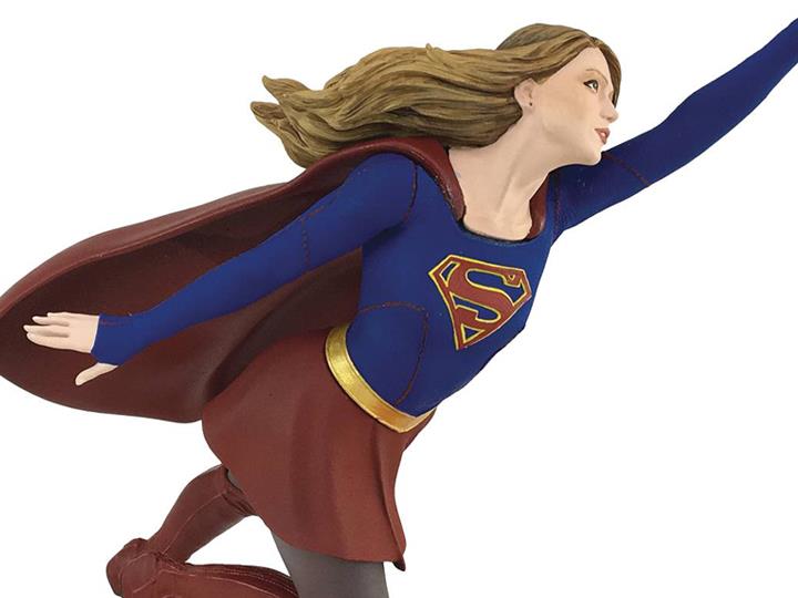 Supergirl Statue PX Previews Exclusive Gallery Image 1