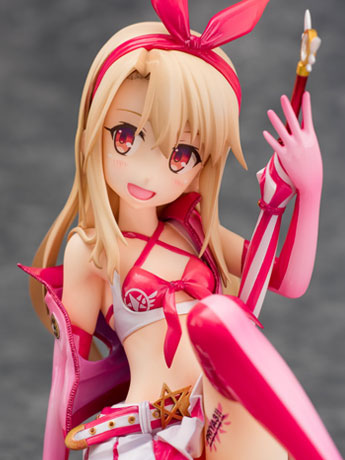 Fate/kaleid Illyasviel Von Einzbern (Priya Racing Ver.) 1/8 Scale Figure Gallery Image 2