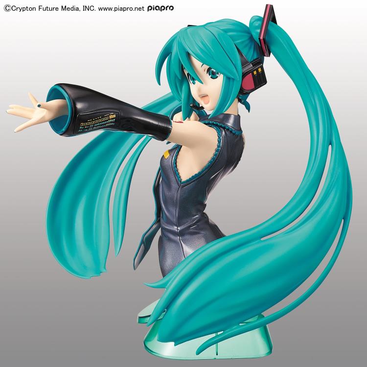 Vocaloid Figure-rise Hatsune Miku Bust Model Kit Gallery Image 3