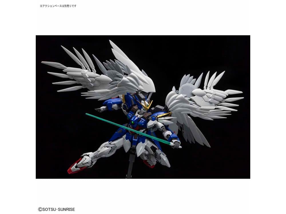 Gundam Wing: Endless Waltz Hi-Resolution Wing Gundam Zero EW 1/100