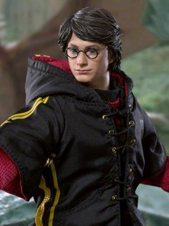 Harry Potter Real Master Series Harry Potter 1/8 Scale Figure (Battle Ver. with Light Up Wand) Gallery Image 2