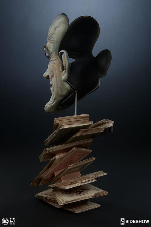 DC Comics The Joker (Face of Insanity) Life-Size Bust Gallery Image 5