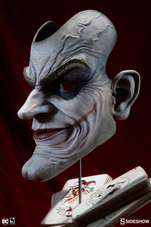 DC Comics The Joker (Face of Insanity) Life-Size Bust Gallery Image 8