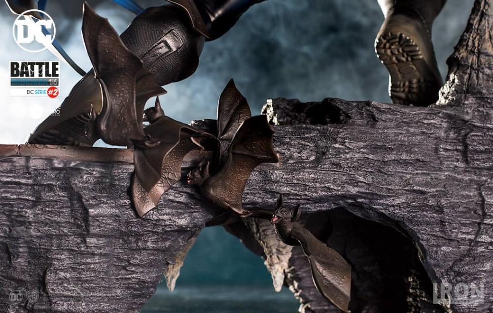 DC Comics Batman vs Bane Battle 1/6 Scale Diorama Gallery Image 11
