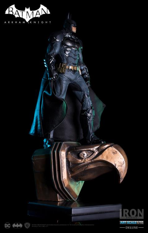 Batman: Arkham Knight Batman (Deluxe) 1/10 Art Scale Statue Gallery Image 7