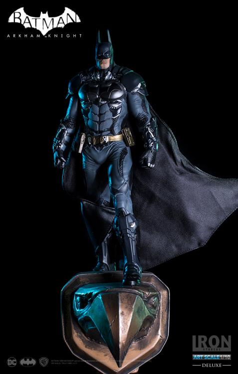 Batman: Arkham Knight Batman (Deluxe) 1/10 Art Scale Statue Gallery Image 3