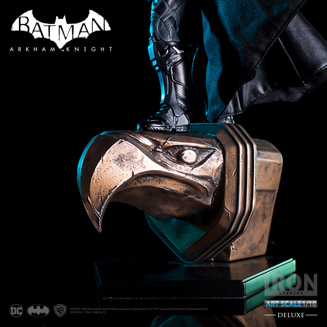 Batman: Arkham Knight Batman (Deluxe) 1/10 Art Scale Statue Gallery Image 12