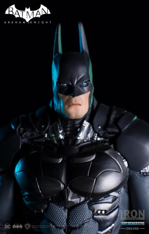 Batman: Arkham Knight Batman (Deluxe) 1/10 Art Scale Statue Gallery Image 8