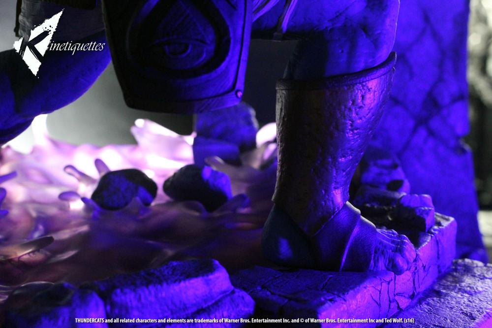 Thundercats Lion-O vs Mumm-Ra Diorama Statue Gallery Image 16