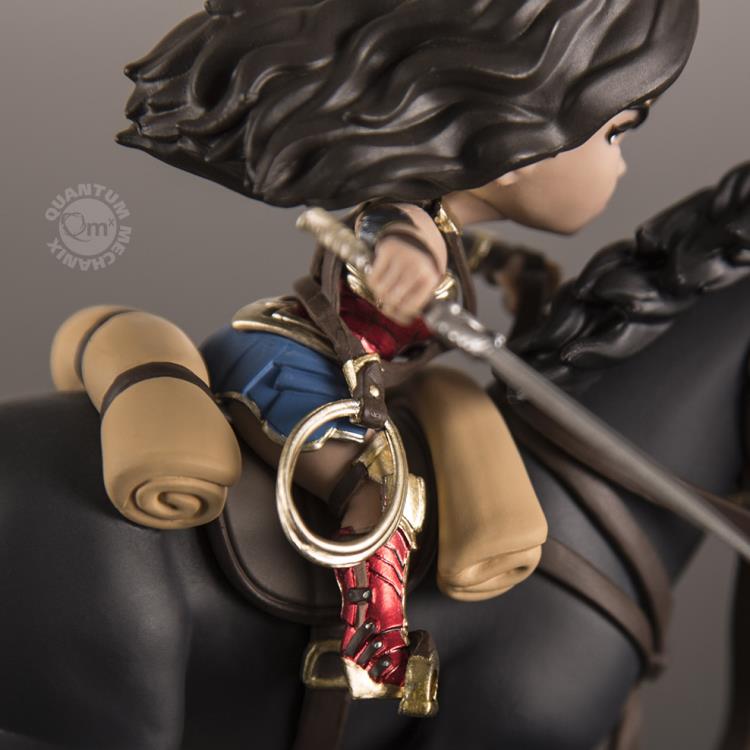 Wonder Woman Q-Fig MAX Figure Gallery Image 13