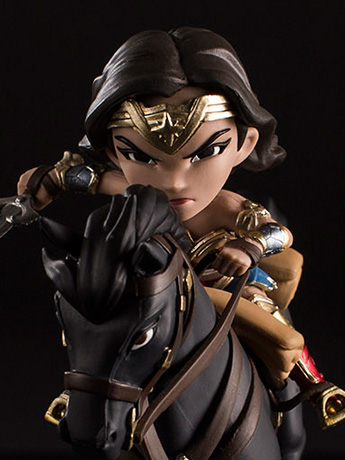 Wonder Woman Q-Fig MAX Figure Gallery Image 2