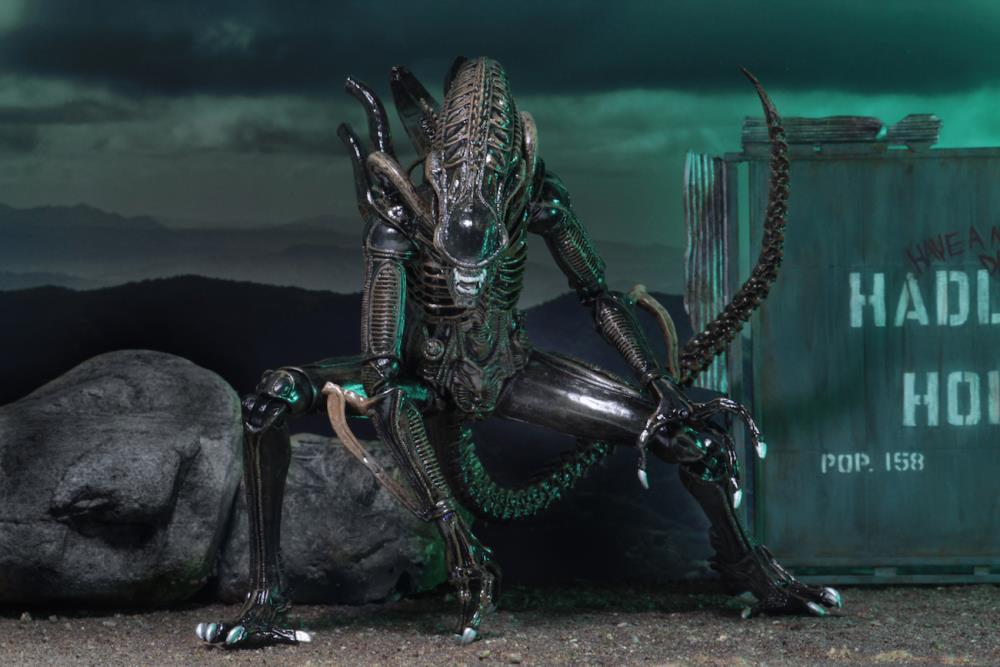 Aliens Ultimate Warrior Alien Set of 2 Figures Gallery Image 7