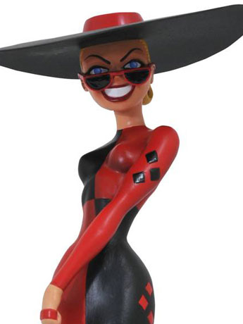 Batman: The Animated Series Premier Collection Harley's Holiday Statue Gallery Image 2