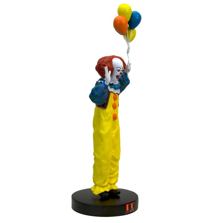 IT Pennywise Premium Motion Statue Gallery Image 3
