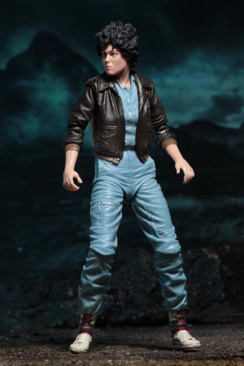 Aliens Series 12 Lt. Ellen Ripley (Bomber Jacket) Figure Gallery Image 7