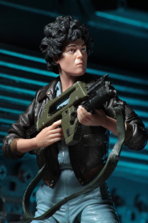 Aliens Series 12 Lt. Ellen Ripley (Bomber Jacket) Figure Gallery Image 8