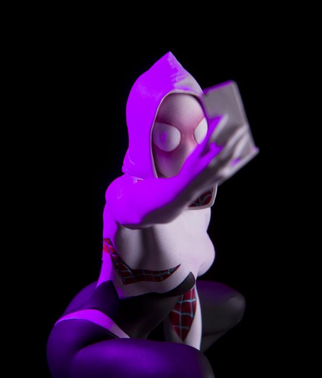 Marvel Spider-Gwen Statue Gallery Image 12