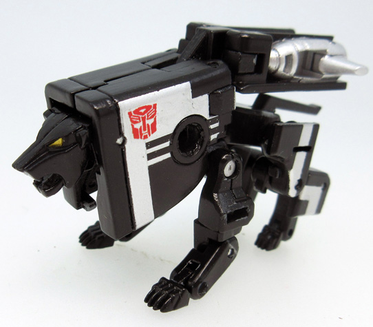 Transformers Masterpiece MP-15/16-E Cassettebot Vs Cassettetron Set Exclusive (With Collector Coin) Gallery Image 4