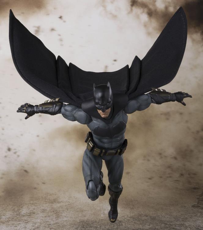 Justice League S.H.Figuarts Batman Gallery Image 8