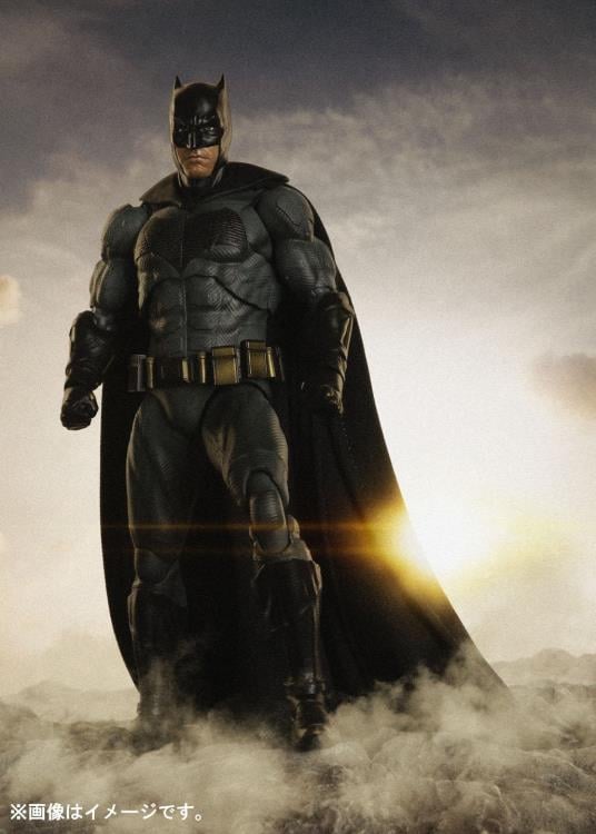 Justice League S.H.Figuarts Batman Gallery Image 3