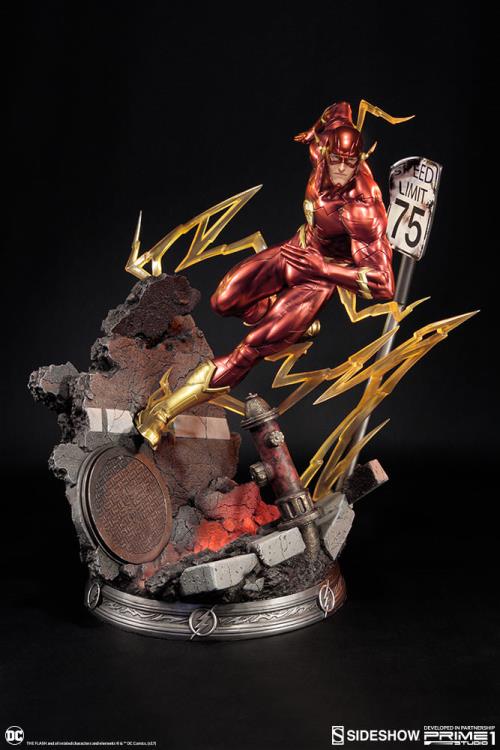 Justice League New 52 The Flash Statue Gallery Image 3