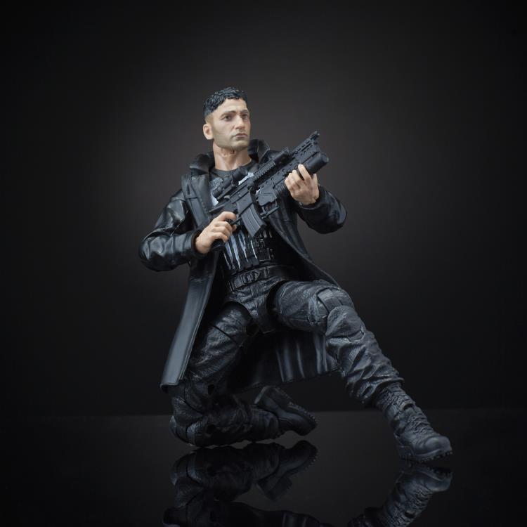 Daredevil Marvel Legends Punisher (Man-Thing BAF) Gallery Image 10