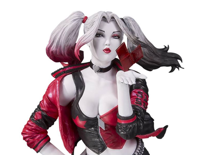 DC Comics Red White & Black Harley Quinn Statue (Stanley "Artgerm" Lau) Gallery Image 1