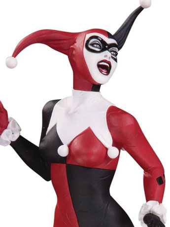 DC Comics Red White & Black Harley Quinn Statue (Jae Lee) Gallery Image 2