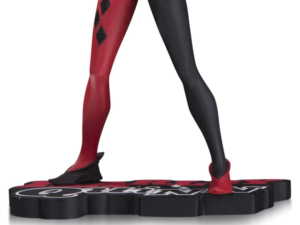 DC Comics Red White & Black Harley Quinn Statue (Jae Lee) Gallery Image 5